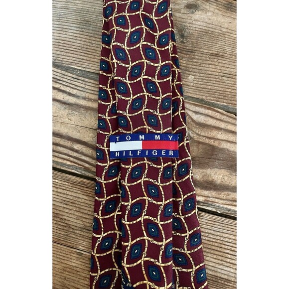 VTG Y2K Tommy Hilfiger Crest Logo Designer Geometric Silk Mens Necktie Tie Prep - Picture 2 of 3